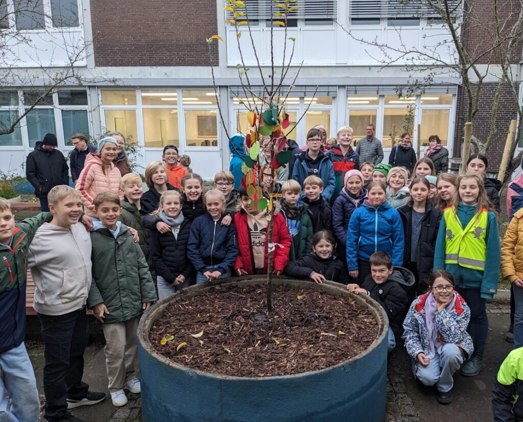 2024 11 Baumpflanzung01 E1731859323683 2024 11 Baumpflanzung01 E1731859323683